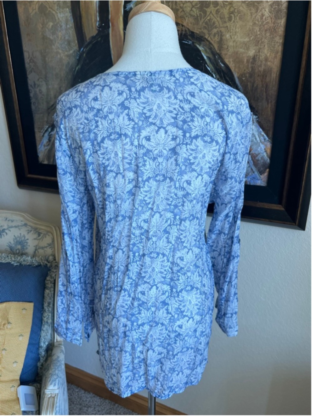 Women's grand & greene Blue White Floral Blouse L - Picture 3 of 5